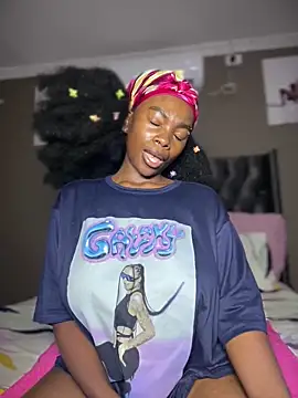 Candy-Heart online show from 03/02/26, 09:54