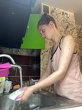 Helen-Hermione online show from 12/30/24, 06:16