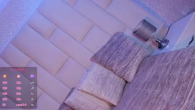 Summer walkerr online show from 03/28/26, 01:00