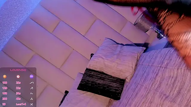 Summer walkerr online show from 04/24/26, 01:02