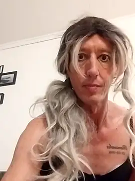 Snapshot of AlexiaXXL chatting on 12/18/25, 05:57 AlexiaXXL online show from 12/18/25, 05:57