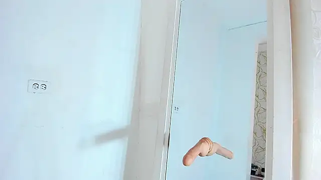 Snapshot of NATALIE_PARKERR chatting on 02/19/25, 06:32 NATALIE PARKERR online show from 02/19/25, 06:32