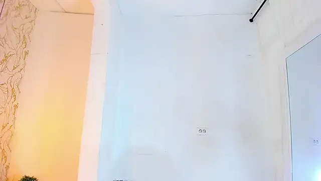 Snapshot of NATALIE_PARKERR chatting on 02/22/25, 02:08 NATALIE PARKERR online show from 02/22/25, 02:08