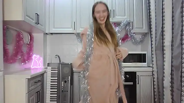 Snapshot of leslie_my_lovee chatting on 12/24/24, 09:55 leslie my lovee online show from 12/24/24, 09:55