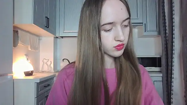 Snapshot of leslie_my_lovee chatting on 10/04/25, 08:40 leslie my lovee online show from 10/04/25, 08:40