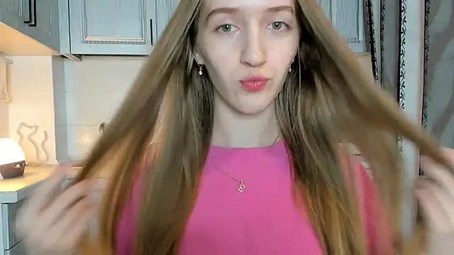 Snapshot of leslie_my_lovee chatting on 10/24/25, 08:38 leslie my lovee online show from 10/24/25, 08:38