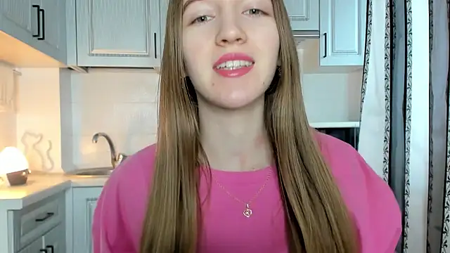 Snapshot of leslie_my_lovee chatting on 11/12/25, 10:04 leslie my lovee online show from 11/12/25, 10:04