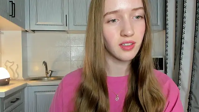 leslie my lovee online show from 07/01/26, 09:03