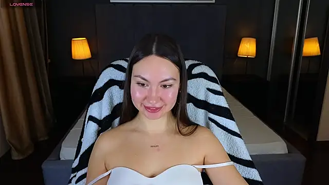 Snapshot of GIGI_BENNET chatting on 12/25/24, 08:29 GIGI BENNET online show from 12/25/24, 08:29