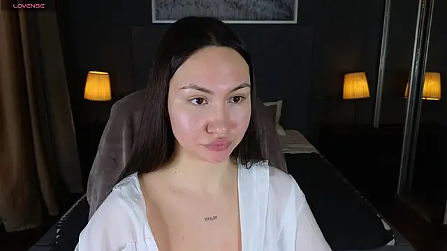 Snapshot of GIGI_BENNET chatting on 02/18/25, 09:21 GIGI BENNET online show from 02/18/25, 09:21