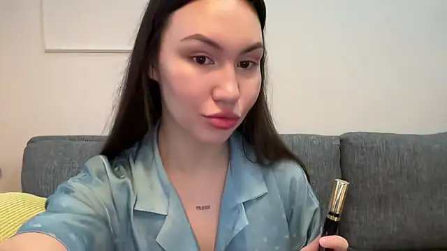 Snapshot of GIGI_BENNET chatting on 03/04/25, 08:02 GIGI BENNET online show from 03/04/25, 08:02