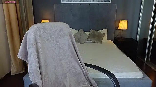 Snapshot of GIGI_BENNET chatting on 03/23/25, 05:10 GIGI BENNET online show from 03/23/25, 05:10