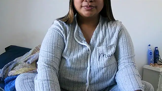 ArisaGonzalez online show from 10/06/25, 10:34