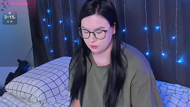 Snapshot of MyNameIsLilith chatting on 01/29/25, 08:18 MyNameIsLilith online show from 01/29/25, 08:18