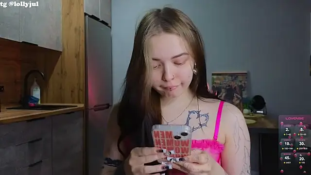 doll lol  online show from 03/05/25, 08:00