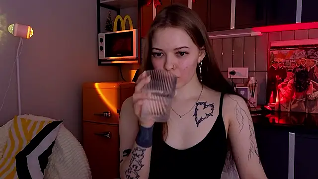 doll lol  online show from 01/15/26, 10:35