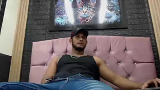 Chris Dick23 online show from 11/21/25, 04:55