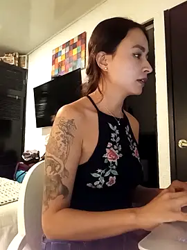 Snapshot of reme_ark23 chatting on 03/17/25, 11:43 reme ark23 online show from 03/17/25, 11:43