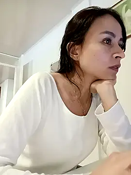 Snapshot of reme_ark23 chatting on 10/07/25, 03:58 reme ark23 online show from 10/07/25, 03:58