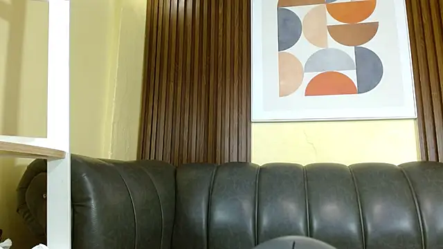 Nicole Ramires online show from 02/05/26, 04:22