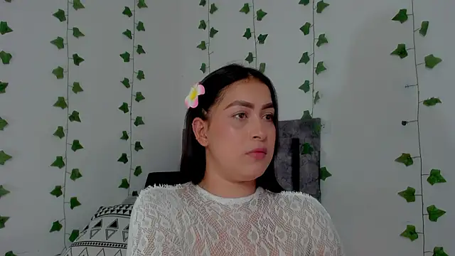 Miaa Garcia online show from 05/07/26, 10:15