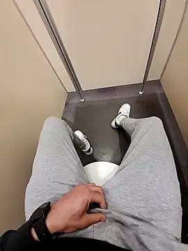 sevvvvsevvvv1 online show from 02/21/26, 12:39