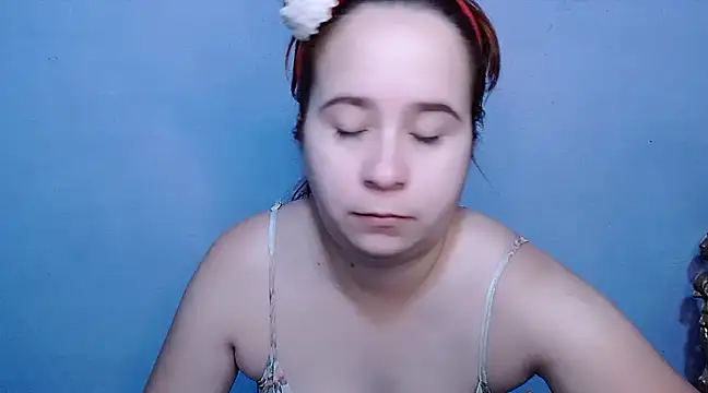 SubLayla01 online show from 02/17/25, 11:44