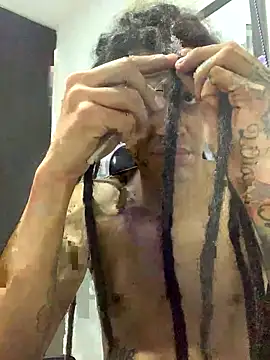 JovenDesobediente online show from 09/30/25, 04:50