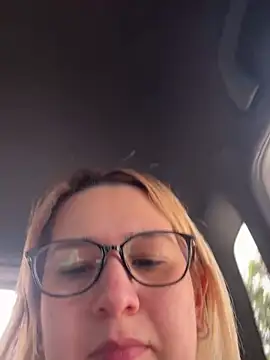 amooraaamoon online show from 02/04/25, 06:49