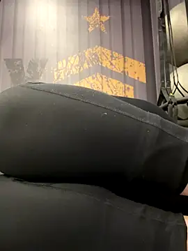 amooraaamoon online show from 09/21/25, 12:18