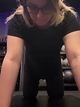 amooraaamoon online show from 11/06/25, 12:50