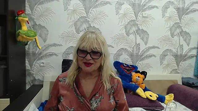 CamDiva113 online show from 03/21/25, 10:39