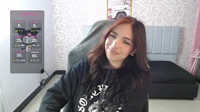 Snapshot of ninfa1_ch chatting on 12/05/24, 02:33 ninfa1 ch online show from 12/05/24, 02:33