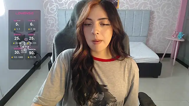 Snapshot of ninfa1_ch chatting on 12/18/24, 02:28 ninfa1 ch online show from 12/18/24, 02:28