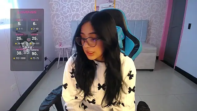 Snapshot of ninfa1_ch chatting on 01/23/25, 11:15 ninfa1 ch online show from 01/23/25, 11:15