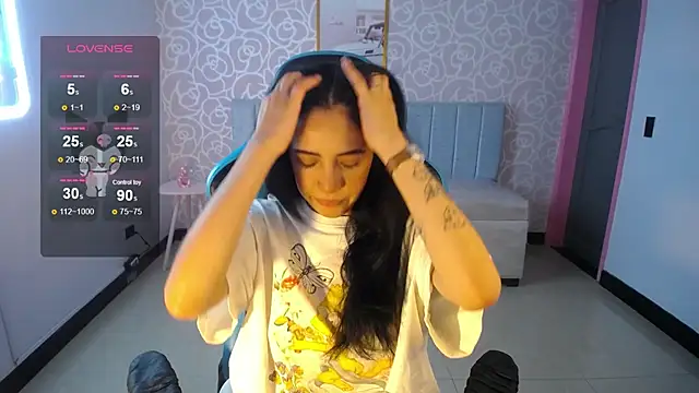 Snapshot of ninfa1_ch chatting on 02/03/25, 11:09 ninfa1 ch online show from 02/03/25, 11:09