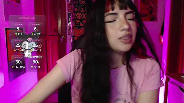 Snapshot of ninfa1_ch chatting on 11/06/25, 11:59 ninfa1 ch online show from 11/06/25, 11:59