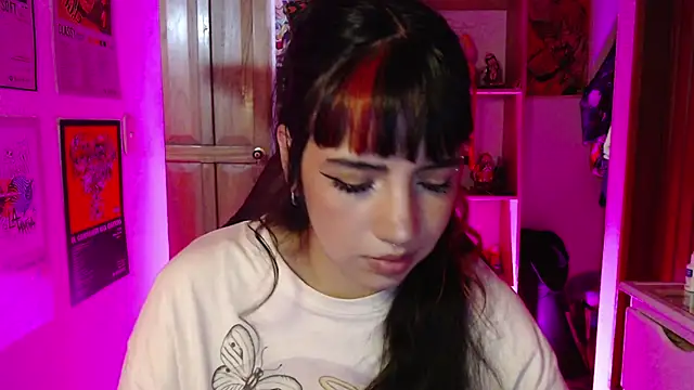 Snapshot of ninfa1_ch chatting on 11/26/25, 01:06 ninfa1 ch online show from 11/26/25, 01:06