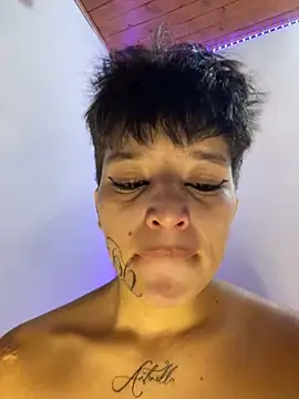 AbbyFtLuna online show from 03/09/25, 10:30