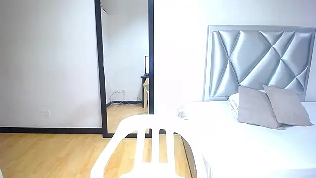 exotic karmella online show from 02/21/25, 09:32