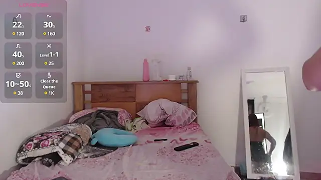  Camilla Castellar online show from 02/15/25, 09:26