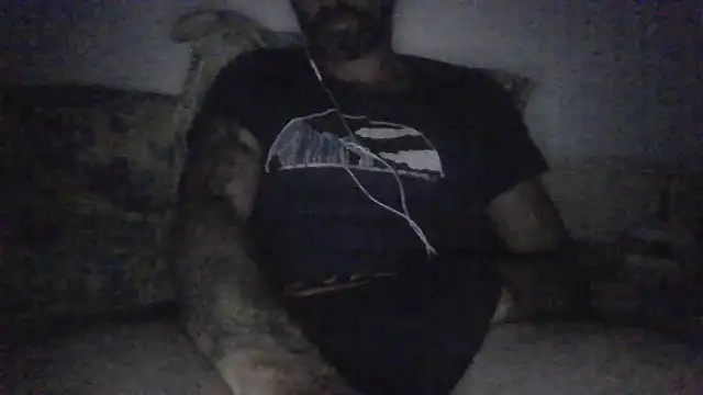 Snapshot of vinzz49 chatting on 10/08/25, 05:38 vinzz49 online show from 10/08/25, 05:38