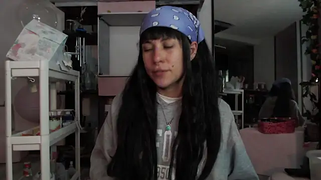 Hellen dumont online show from 03/19/26, 12:25