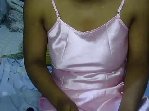 Snapshot of Babysiara1 chatting on 10/19/25, 12:06 Babysiara1 online show from 10/19/25, 12:06