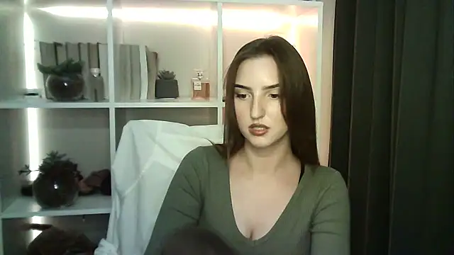 X Alisa online show from 09/29/25, 06:13