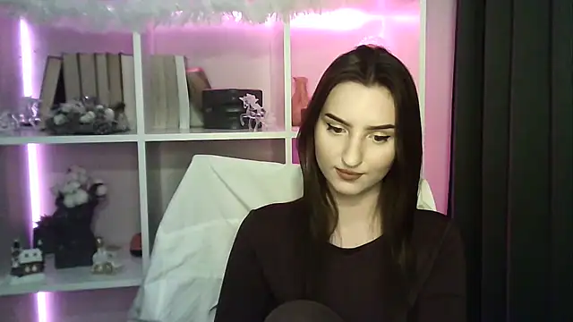 X Alisa online show from 12/17/25, 07:20