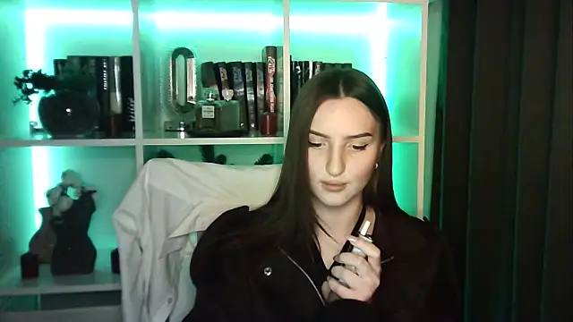 X Alisa online show from 03/20/26, 07:41