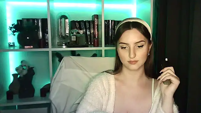 X Alisa online show from 03/31/26, 06:30