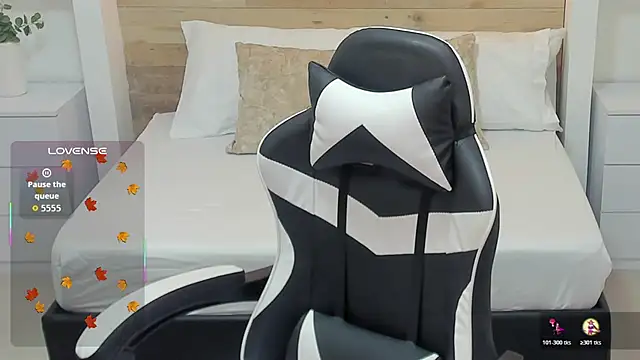 candy summer28 online show from 10/20/25, 07:14