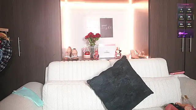 katlyn martins online show from 02/12/26, 04:35